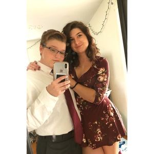 Maroon quarter sleeved mini dress